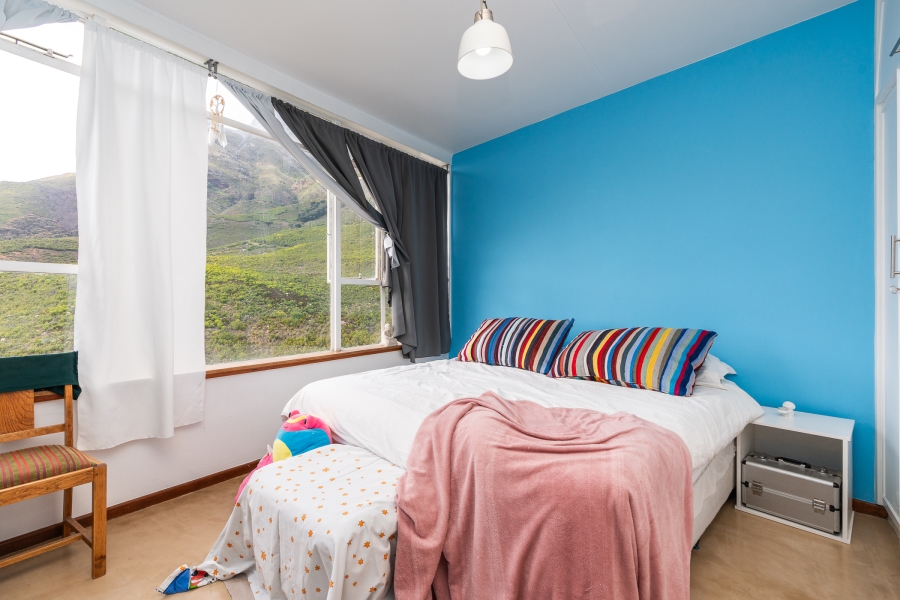 1 Bedroom Property for Sale in Vredehoek Western Cape